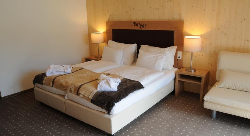 Familienhotel Berger Sankt Jakob im Walde Room photo